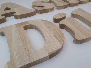 Voorbeeld letters eiken 2 0