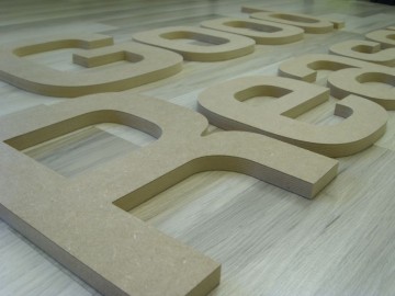 Voorbeeld letters mdf 15mm 1